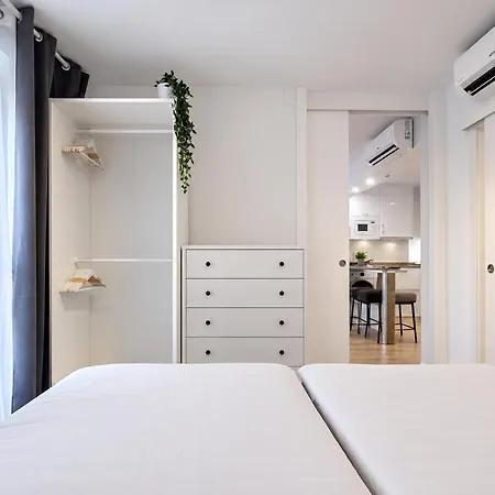 Aparthotel Conjunto De Estudios - Varios Puerto Marina - Ocean House 3*